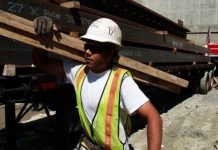 El Departamento de Edificios de la ciudad está tomando medidas hacia sitios de construcción más seguros.