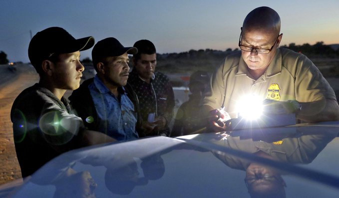 El pasado 16 de abril, Yuma se convirtió en la primera ciudad en la frontera con México en declarar emergencia debido a la crisis migratoria.