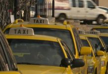 Autobuses, trenes y taxis gratuitos para disminuir accidentes en el Año Nuevo Alrededor del 39 % de las muertes ocurridas durante el Año Nuevo están relacionadas con el alcohol y el cansancio.