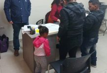Autoridades de Texas dan asilo a niña hondureña gravemente enferma La menor había estado viviendo en un campamento junto a otros 2.000 migrantes en la base mexicana del Puente Internacional de Matamoros.