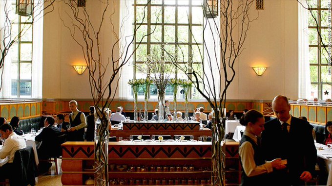 Haga una consulta más profunda y descubra los resultados de las inspecciones recientes de cualquiera de los 27 000 restaurantes de la ciudad.