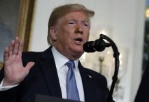 "Los demócratas de izquierda radical, que no hacen nada, acaban de anunciar que van a intentar someterme a un juicio político por NADA", tuiteó Trump.