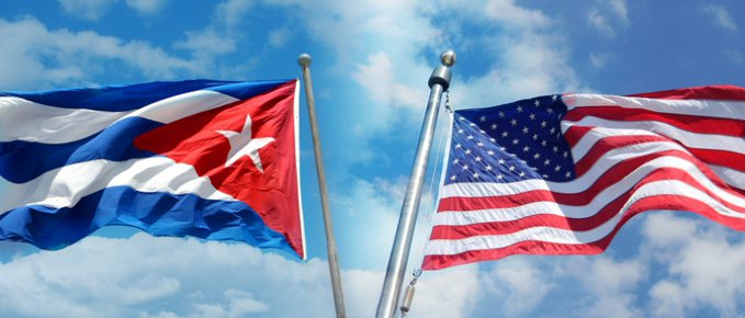 Esta medida de la Administración del presidente Donald Trump para intentar aislar aún más a la isla divide a la población cubana de Miami.