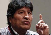 Fotografía de archivo del 20 de noviembre de 2019 del expresidente de Bolivia Evo Morales durante una conferencia de prensa en Ciudad de México (México).