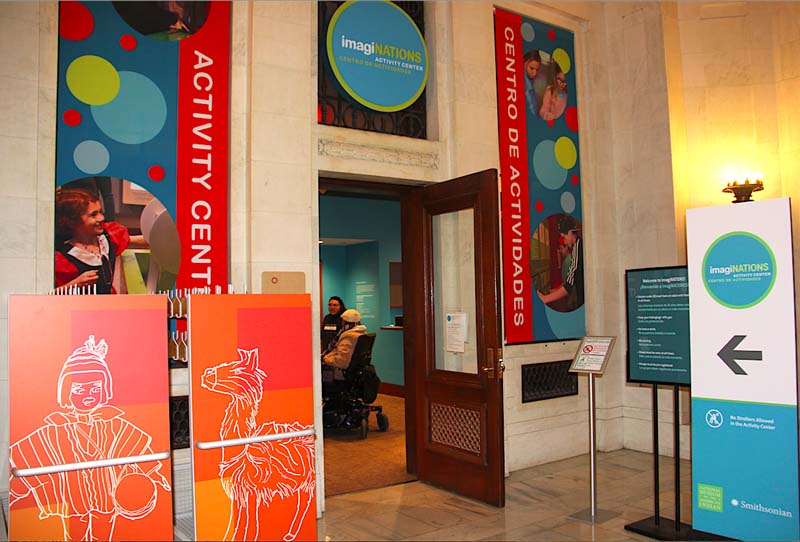 El Centro de Actividades pedagógico-educativas en el Museo del Indio Americano en Manhattan, ofrece gratuitamente actividades e información sobre las contribuciones de los nativos a la vida moderna.