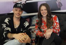 Los hermanos Jesse y Joy Huerta, quienes conforman el dueto Jesse y Joy, acompañaron el fin de semana al precandidato presidencial demócrata Bernie Sanders en un evento político