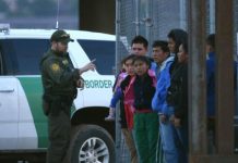 Jueces reclaman independencia sobre programa que devuelve migrantes a México El programa MPP ha enviado desde finales de enero a esperar a México a más de 52.000 migrantes, según datos de funcionarios de migración.