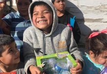 Juguetes para unir a migrantes con niños de México y Centroamérica en Navidad as entregas de juguetes que comenzaron a mitad de diciembre en México y otros países centroamericanos se extienden hasta la celebración del día de Reyes.