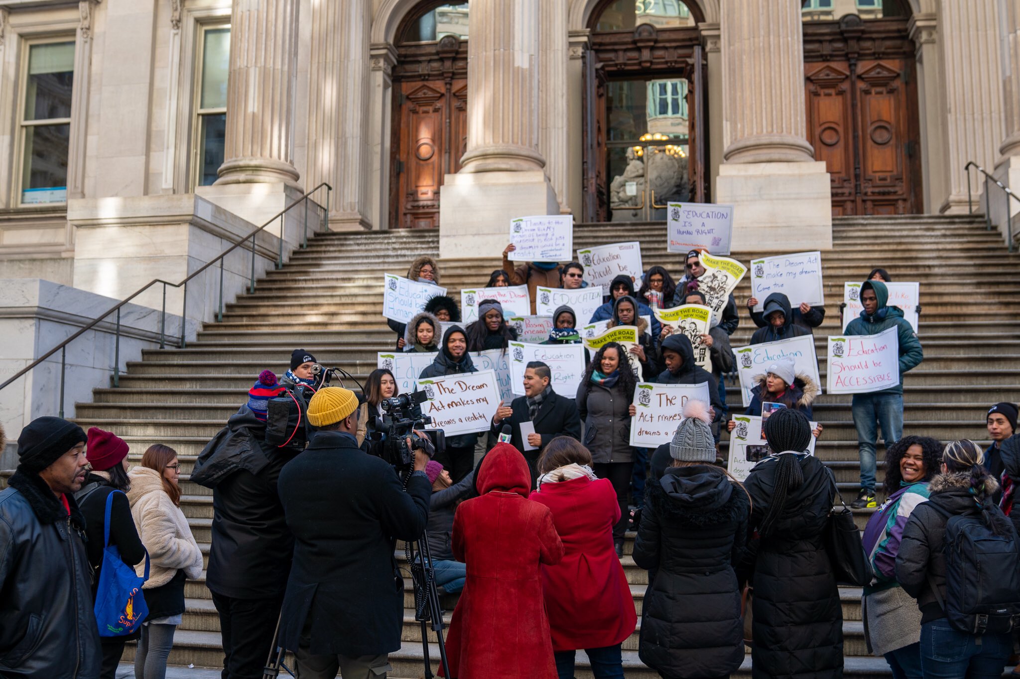 En el acto tambi&eacute;n participaron el canciller del departamento de Educaci&oacute;n del Ayuntamiento de Nueva York, Richard Carranza.