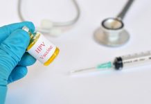 as autoridades sanitarias recomiendan que todos los niños y niñas reciban la vacuna contra el VPH entre los 11 y 12 años, aunque el tratamiento puede iniciarse a los 9 años.
