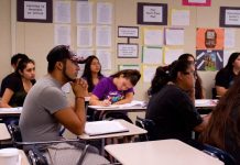 El 38 % de los estudiantes universitarios que no tienen vivienda fija en California son latinos y el 23% afroamericanos