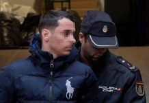 Los tres jóvenes afganos detenidos por presuntamente violar a tres hermanas estadounidenses durante la celebración de la Nochevieja en España pasaron este sábado a disposición judicial.