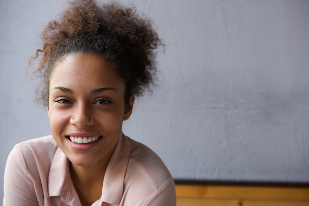 De acuerdo al Censo de Estados Unidos de 2010, hab&iacute;an cuarenta y dos millones de afros, que corresponden al doce por ciento de la poblaci&oacute;n nacional. Ese n&uacute;mero incluye a afroamericanos multirraciales, entre ellos originarios de Latinoam&eacute;rica.