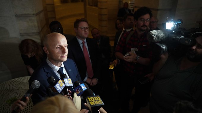 La salida de Byford, que fue contratado luego de que Cuomo declarara el metro en estado de emergencia, podría tener impacto negativo en los esfuerzos de ponerlo al día.