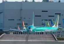 Boeing entregó 380 aviones comerciales en 2019, la mitad que el año anterior La aeronáutica situó su cartera de pedidos de 2019 en 5.046 unidades, mientras que Airbus informó la semana pasada de que tiene un volumen acumulado de 7.482.
