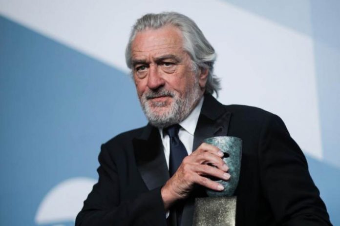 Robert de Niro, que recibió hoy el premio honorífico del Sindicato de Actores por su impresionante carrera, reivindicó en su discurso el derecho de los ciudadanos a luchar contra 