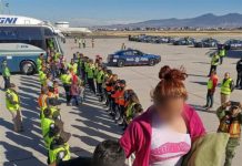 Las autoridades mexicanas informaron este lunes de la deportación de 240 hondureños desde el municipio de Toluca, en el centro de México, hasta San Pedro Sula