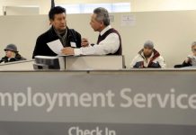 Desempleo en EE.UU. sigue en el 3,5 % en diciembre con 145.000 nuevos puestos El índice de desempleo en Estados Unidos se mantuvo en el 3,5 % en diciembre pasado, el dato más bajo en 50 años