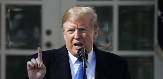 El presidente Donald Trump dijo este martes que "todo está bien" después de los ataques con misiles balísticos lanzados por Irán contra dos bases en territorio iraquí