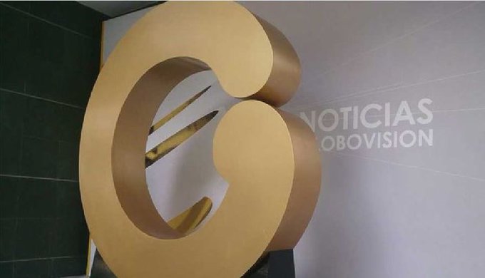 Esta acción fue emprendida en el marco de una orden ejecutiva aprobada en noviembre de 2018 por el presidente, Donald Trump, para el bloqueo de propiedades de personas "que contribuyen a la situación en Venezuela".