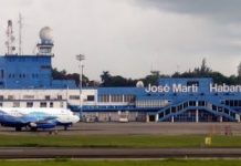 El Gobierno suspende todos los vuelos chárter a Cuba excepto a La Habana El Gobierno impondrá un límite a los vuelos chárter públicos con el aeropuerto José Martí: "El DOT emitirá una orden en el futuro próximo proponiendo los trámites para aplicar el límite", dijo Pompeo.