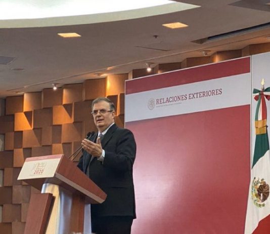 Ebrard viajará a Washington en representación de México y de su presidente, Andrés Manuel López Obrador, que no ha salido del país desde que asumió como mandatario.