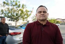 Desde que fue expulsado a México, el ex infante de marina vive en la capital de Baja California, en Mexicali, unas 130 millas al este de San Diego.