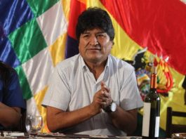 Evo Morales criticó este sábado que la mandataria interina de Bolivia, Jeanine Áñez, afirmara que el pueblo debe evitar que vuelvan los "salvajes" al poder
