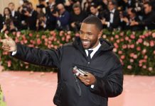 Frank Ocean y Travis Scott se unieron este jueves a los ya anunciados Rage Against the Machine como los cabezas de cartel de Coachella, uno de los festivales de música más importantes en todo el mundo