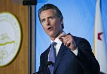 El gobernador de California, Gavin Newsom, fue un candidato a favor de un sistema universal de salud.