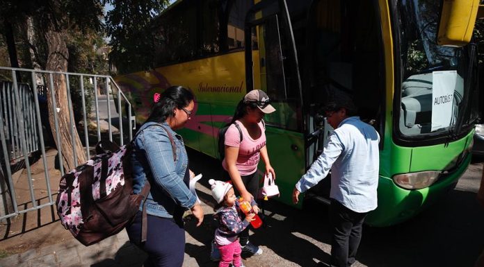 Unos 250 inmigrantes venezolanos residentes en Chile decidieron este sábado regresar a su país gracias al programa del Gobierno del país caribeño para llevar de vuelta a sus compatriotas