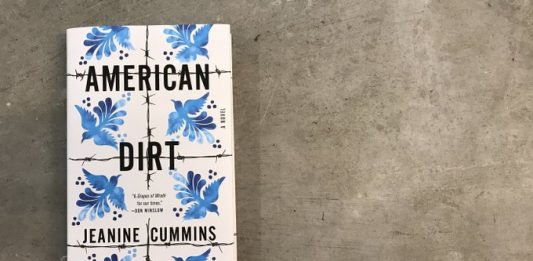 El libro, que en español se ha titulado "Tierra Americana" y que está entre los 20 más vendidos de Amazon, cuenta con el apoyo de escritores como Stephen King que lo calificó como extraordinario.
