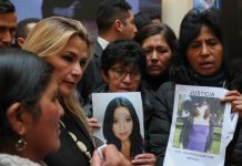 Bolivia dedica el 2020 a luchar contra la violencia hacia las mujeres y niños El Gobierno interino boliviano declaró este lunes que el 2020 será el Año de la Lucha contra el Feminicidio y el Infanticidio en el país, ante cifras preocupantes