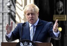 El primer ministro del Reino Unido, Boris Johnson, sugirió este martes reemplazar el actual acuerdo nuclear con Irán por un nuevo pacto que negocie el presidente Donald Trump.