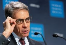 "La Policía respondió de forma mucho más brutal de lo que debería. Hubo un claro uso excesivo de la fuerza", señaló el director ejecutivo de HRW, Kenneth Roth