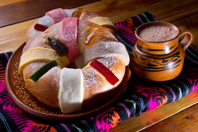 La receta tradicional de rosca de reyes mexicana lucha contra la industria.