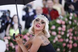 Las listas de &eacute;xitos ya lo presagiaban hace 11 a&ntilde;os con "Just Dance", su primer sencillo y primer n&uacute;mero uno de su carrera: el fen&oacute;meno Lady Gaga no era flor de un d&iacute;a.