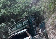 Hallan 10 cuerpos calcinados en un vehículo en el estado mexicano de Guerrero Las autoridades mexicanas hallaron diez cuerpos calcinados dentro de un vehículo abandonado en una carretera del municipio Chilapa Álvarez