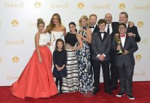 "Modern Family" se despedirá el próximo 8 de abril La comedia televisiva "Modern Family" anunció hoy que se despedirá de manera definitiva de los espectadores el próximo 8 de abril