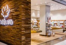 Natura concluye compra de Avon y crea cuarta mayor firma de belleza de mundo La fabricante brasileña de cosméticos Natura anunció este viernes la conclusión de la compra de su competidora, la estadounidense Avon