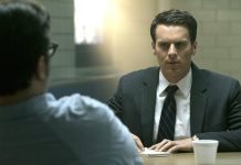 Ante la imposibilidad de estar pendiente de ambos proyectos, la plataforma ha decidido que Fincher trabaje en la cinta, que se titulará "Mank", y deje a un lado la serie televisiva.