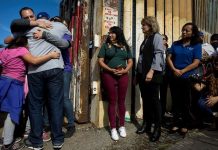 Con el reencuentro de 17 madres y padres originarios del municipio de Huaniqueo con hijas e hijos a los que no habían visto en décadas incursionó el programa de reunificación familiar