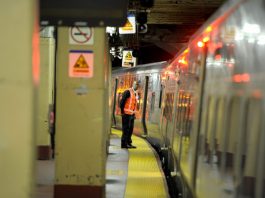 Nueva York planea transformar Penn Station con la nueva estación "Empire" El gobernador del estado de Nueva York, Andrew Cuomo, anunció este lunes la creación de una nueva terminal de metro y tren, llamada Empire Station, que servirá para transformar y reforzar la multitudinaria Penn Station.