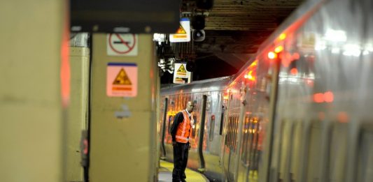 El gobernador del estado de Nueva York, Andrew Cuomo, anunció este lunes la creación de una nueva terminal de metro y tren, llamada Empire Station, que servirá para transformar y reforzar la multitudinaria Penn Station.