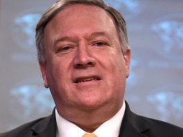En sus llamadas Pompeo "discutió la reciente decisión del presidente (Donald) Trump de tomar una acción ofensiva para eliminar a Qasem Soleimani en respuesta a amenazas inminentes.
