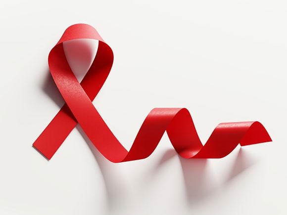 Los CDC estiman que la cantidad de nuevas infecciones por el virus del sida (VIH) permaneci&oacute; relativamente estable, en aproximadamente 38.000 casos al a&ntilde;o, desde el 2013 hasta el 2017.