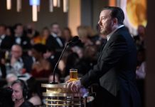 El regreso de Ricky Gervais, con unos chistes ácidos e incómodos que son marca de la casa