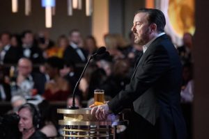 El regreso de Ricky Gervais, con unos chistes &aacute;cidos e inc&oacute;modos que son marca de la casa