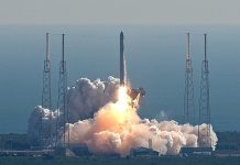 SpaceX destruye un cohete antes de enviar su Crew Dragon con humanos La compañía estadounidense aeroespacial SpaceX destruyó este domingo un cohete Falcon 9 luego de lanzarlo en Cabo Cañaveral