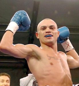 El ex campe&oacute;n mundial de boxeo en la categor&iacute;a Superpluma Jorge Rodrigo "La Hiena" Barrios fue apu&ntilde;alado este mi&eacute;rcoles a la madrugada